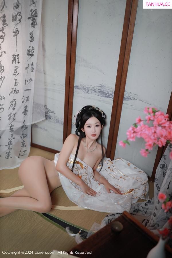 唐安琪  [XiuRen]高清写真图 2024.07.22 No.8898 唐安琪 丝袜美腿第34张图片
